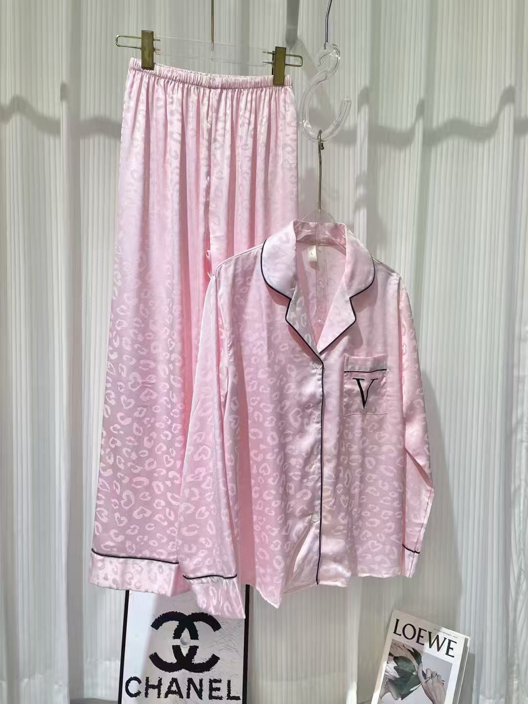 Victoria’s Secret Kiss